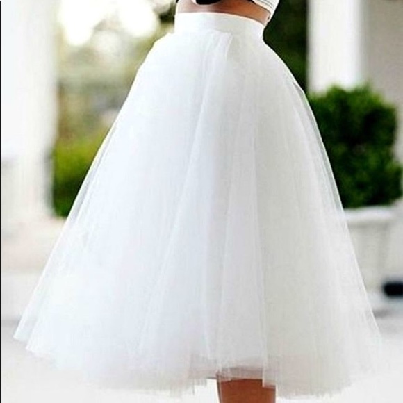 Never worn - perfect condition - beautiful - Picture 5 of 5